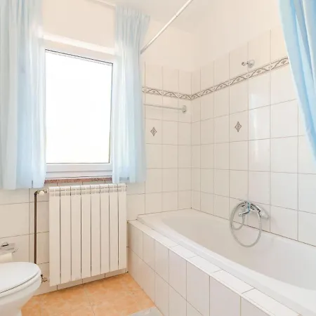 Viktorija-1 By Interhome Apartamento