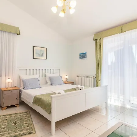 Viktorija-1 By Interhome