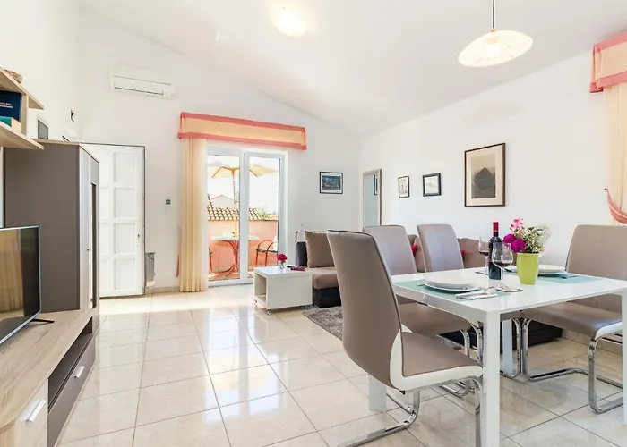 Viktorija-1 By Interhome * Nova Vas (Porec)