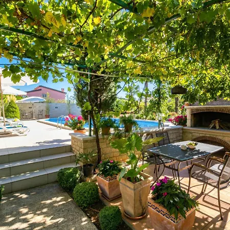 Viktorija-1 By Interhome Apartament