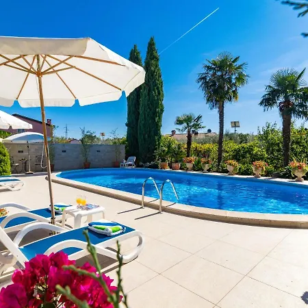 Viktorija-1 By Interhome *