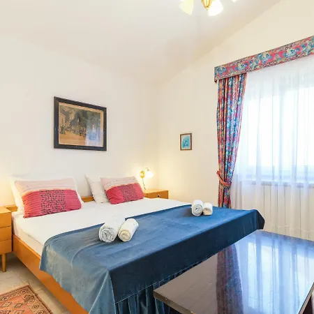 Apartament Viktorija-1 By Interhome *