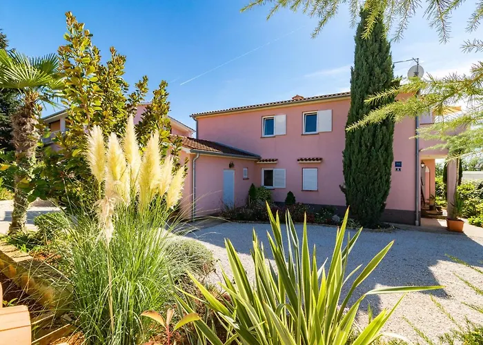 Apartamento Viktorija-1 By Interhome