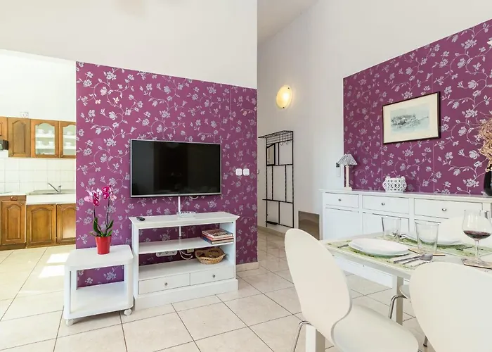 Apartamento Viktorija-1 By Interhome